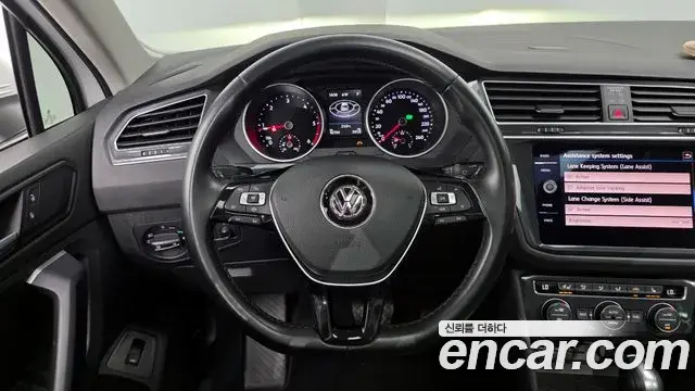 Volkswagen Tiguan 2020 — Фото 13/20