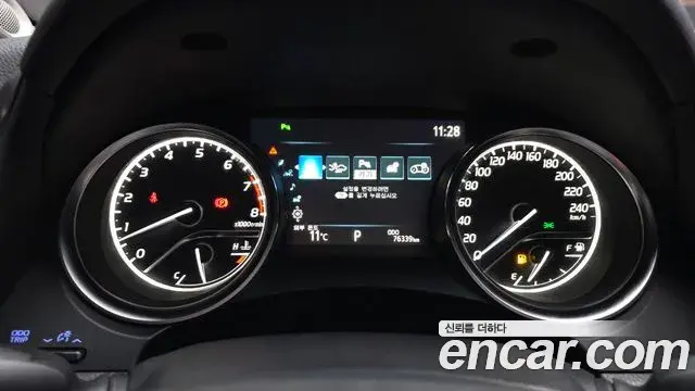 Toyota Camry 2019 — Şəkil 14/20