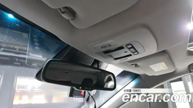 Toyota Camry 2019 — Şəkil 15/20