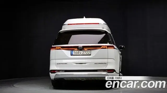 Kia Carnival 2021 — Şəkil 17/20