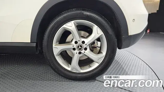 Mercedes-Benz GLA-Class 2018 — Photo 3/20