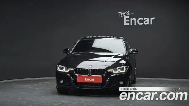 BMW 3 Series 2018 — Photo 19/20