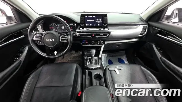 Kia Seltos 2022 — Photo 1/20