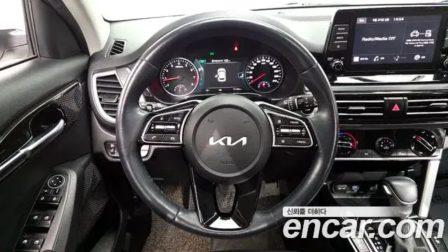 Kia Seltos 2022 — Photo 19/20