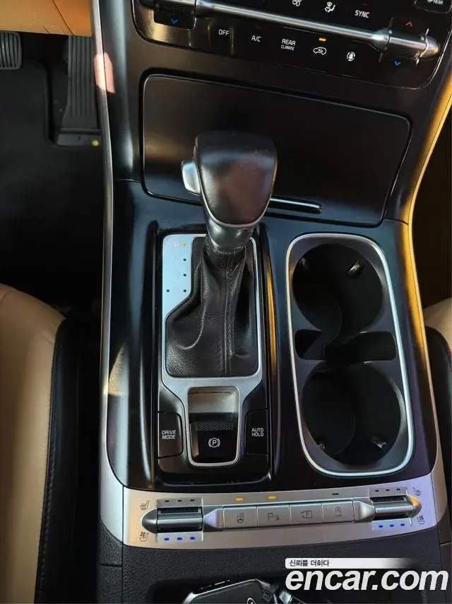 Kia Carnival 2020 — Фото 11/19
