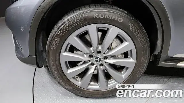 Mercedes-Benz GLC-Class 2019 — Şəkil 6/20