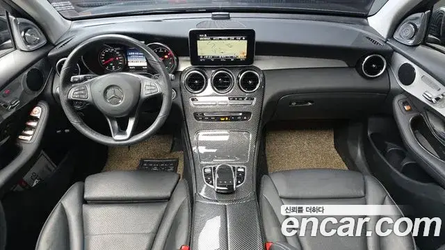 Mercedes-Benz GLC-Class 2019 — Şəkil 18/20