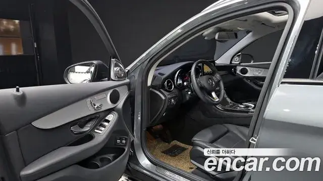 Mercedes-Benz GLC-Class 2019 — Şəkil 13/20