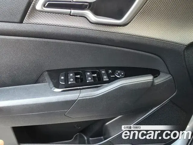 Kia Sportage 2022 — Фото 16/18
