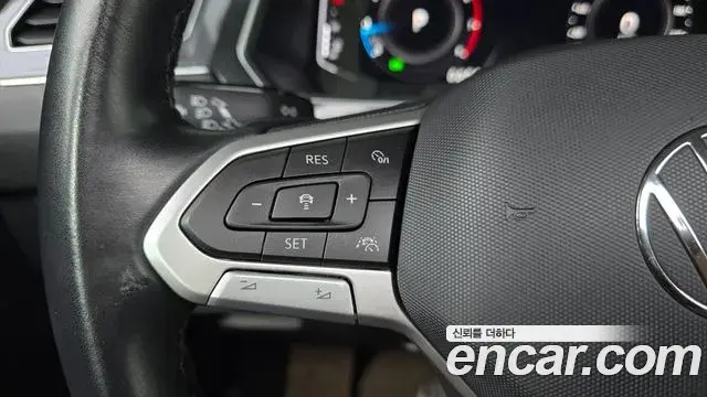 Volkswagen Tiguan Allspace 2023 — Фото 16/20
