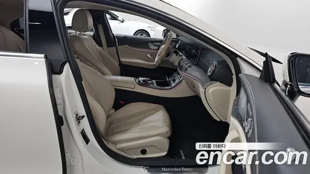 Mercedes-Benz CLS-Class 2020 — ფოტო 7/20