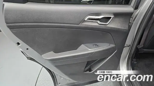 Kia Sportage 2023 — Şəkil 1/30