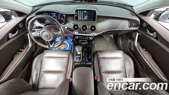 Kia Stinger 2018 — Photo 16/20