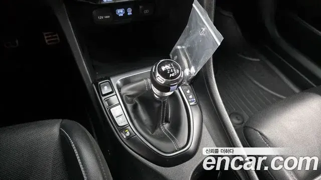 Hyundai Veloster 2020 — Şəkil 2/20