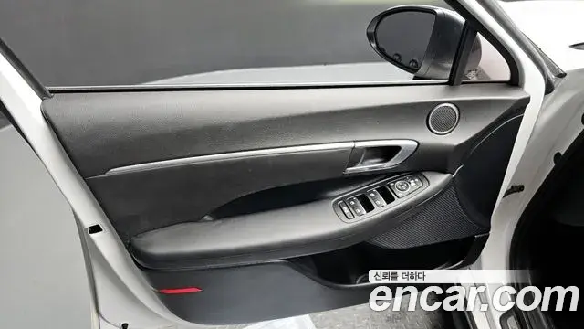 Hyundai Sonata Hybrid 2019 — ფოტო 25/32