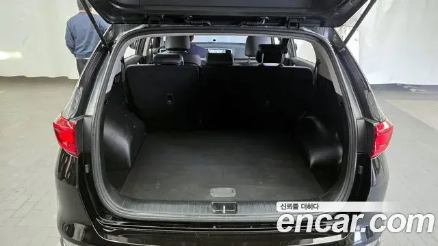 Kia Sportage The Bold 2019 — Şəkil 14/35