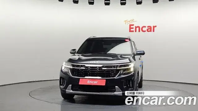 Kia Seltos 2023 — Şəkil 9/20