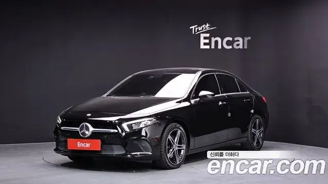 Mercedes-Benz A-Class 2020 — Photo 10/20