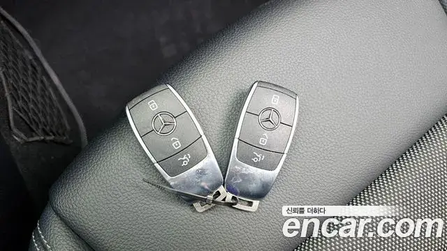 Mercedes-Benz A-Class 2020 — Photo 16/20