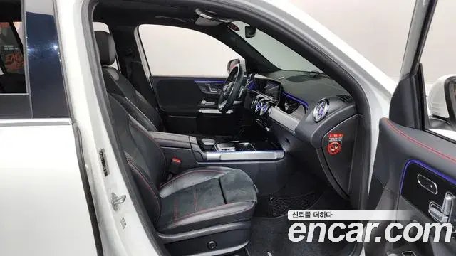 Mercedes-Benz GLB-Class 2020 — Фото 11/20