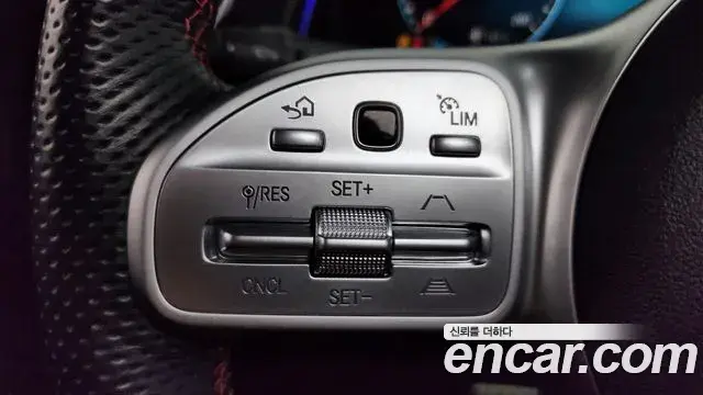 Mercedes-Benz GLB-Class 2020 — ფოტო 11/34