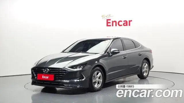 Hyundai Sonata Hybrid 2019 — Photo 23/30