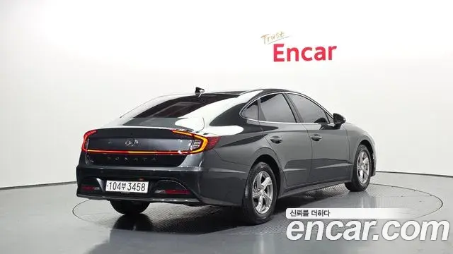 Hyundai Sonata Hybrid 2019 — Photo 20/30