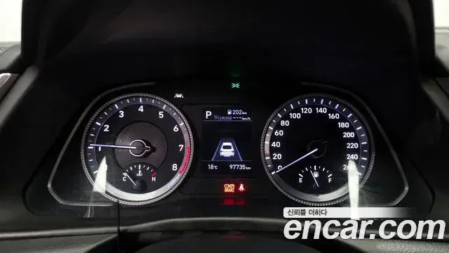 Hyundai Sonata Hybrid 2019 — Photo 27/30