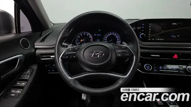 Hyundai Sonata Hybrid 2019 — Photo 15/30