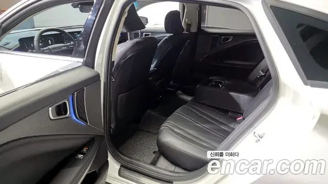 Kia K8 2025 — Photo 15/30