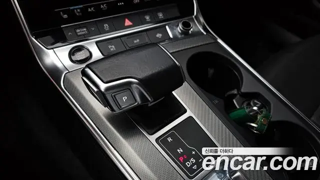 Audi A6 2021 — Şəkil 22/30