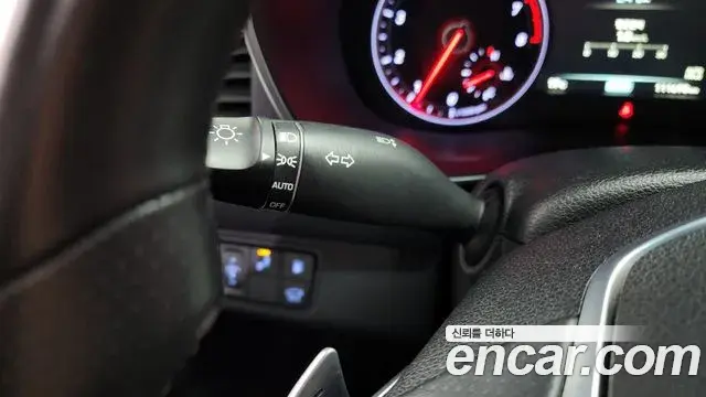 Genesis G70 2019 — Şəkil 18/32