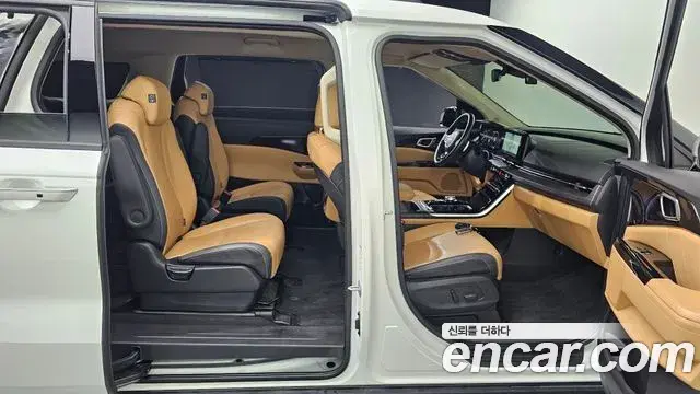 Kia Carnival 2022 — Şəkil 20/31