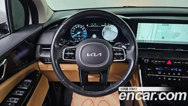 Kia Carnival 2022 — Şəkil 8/31