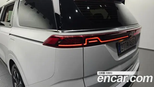Kia Carnival 2022 — Şəkil 11/31