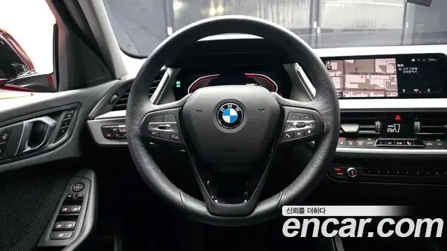 BMW 1 Series 2020 — Şəkil 11/30