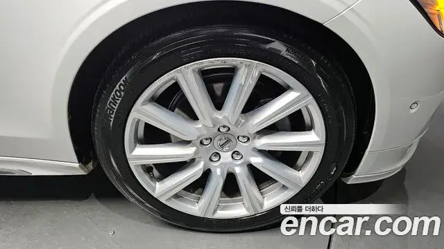 Volvo S90 2019 — Şəkil 22/30