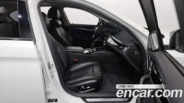 BMW 5 Series 2018 — Şəkil 3/20