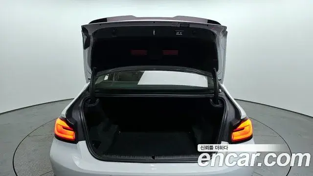 BMW 5 Series 2018 — Şəkil 5/20