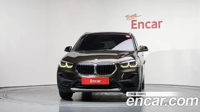 BMW X1 2020 — Şəkil 16/20