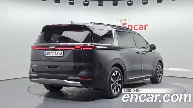 Kia Carnival 2022 — Фото 2/20