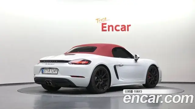 Porsche 718 Boxster 2020 — Şəkil 28/33