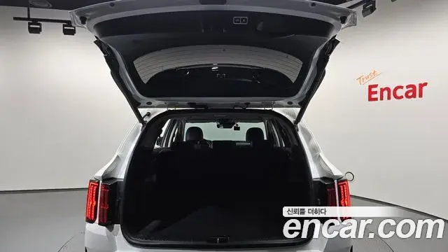 Kia Sorento 2020 — Фото 17/20