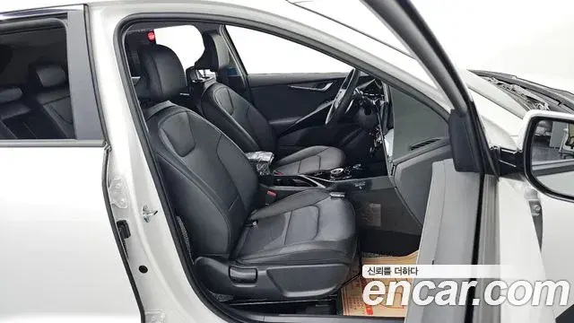 Kia Niro 2026 — ფოტო 25/30