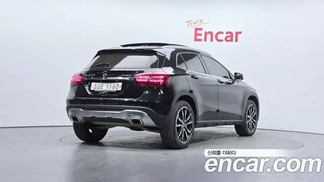 Mercedes-Benz GLA-Class 2018 — ფოტო 11/30