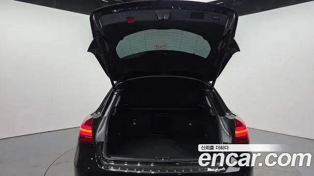 Mercedes-Benz GLA-Class 2018 — ფოტო 28/30