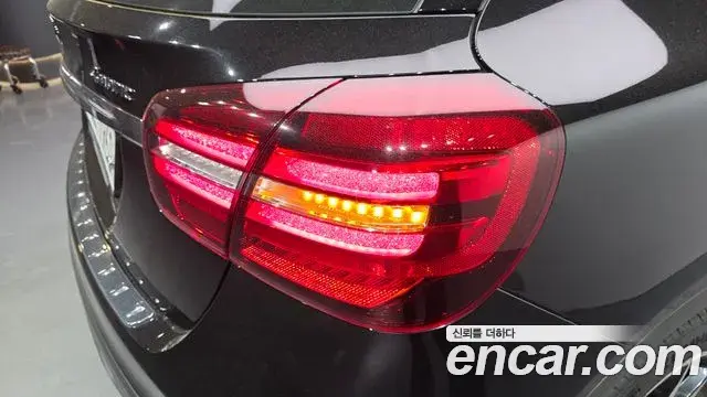 Mercedes-Benz GLA-Class 2018 — ფოტო 15/30