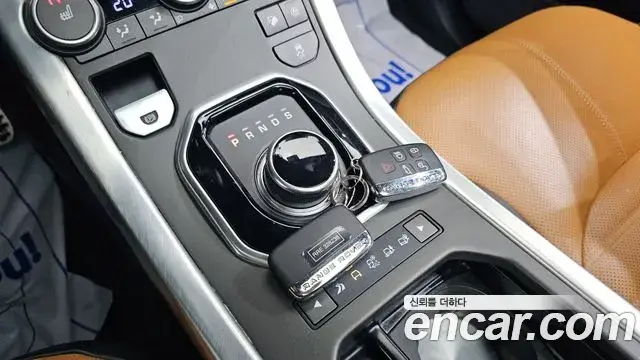 Land Rover Range Rover Evoque 2019 — ფოტო 13/35