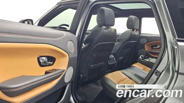 Land Rover Range Rover Evoque 2019 — ფოტო 20/35