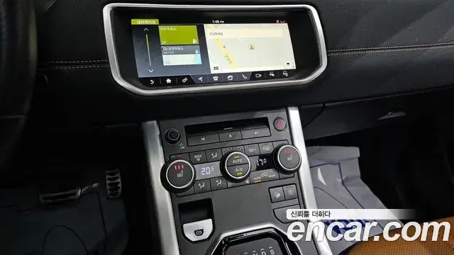 Land Rover Range Rover Evoque 2019 — ფოტო 21/35